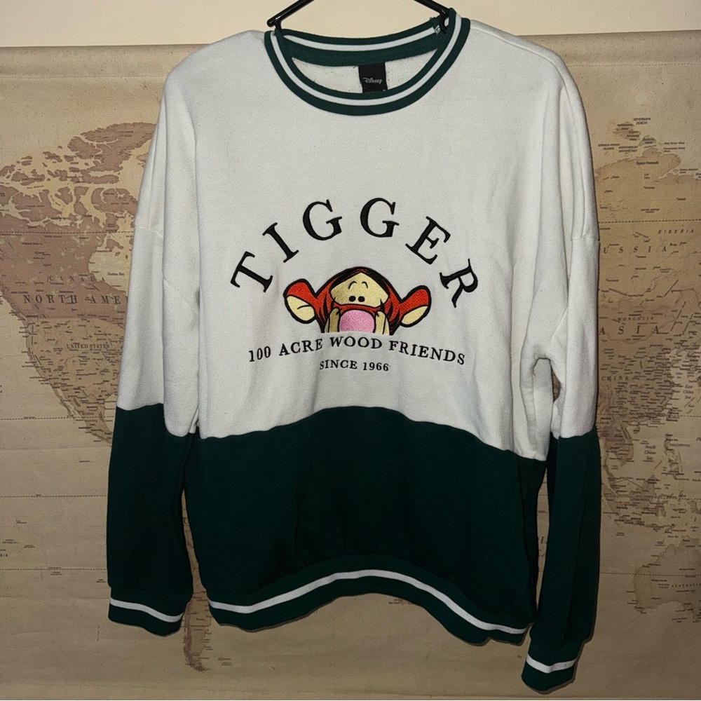 Disney - Winnie the Pooh: Tigger Crewneck